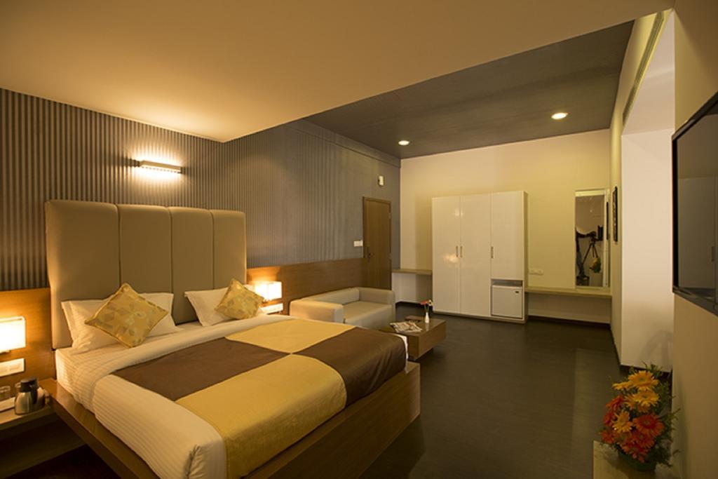 Vinaya Royal Inn Kammasandra Room photo